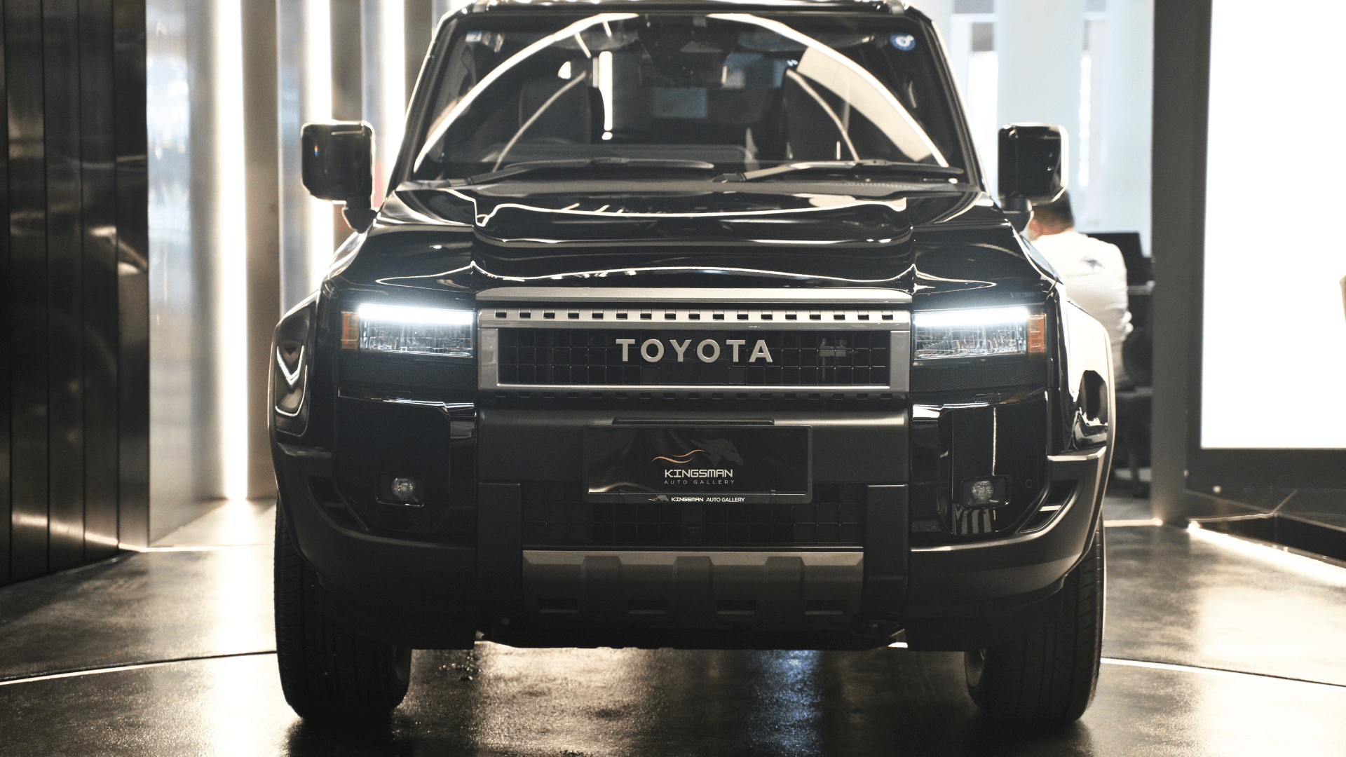 Land Cruiser Prado 250 VX Japan Spec — photo 2 of 4