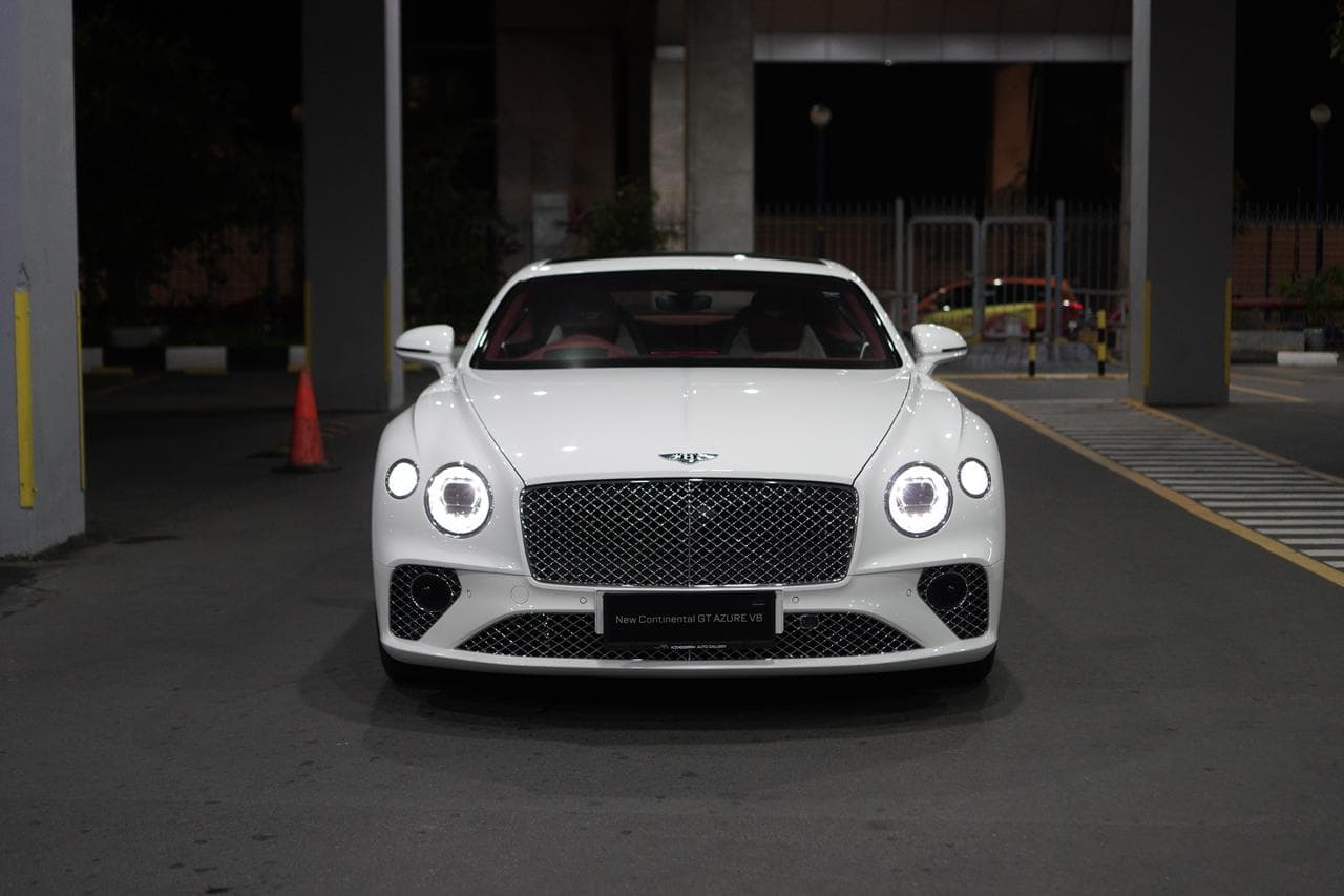 BENTLEY CONTINENTAL GT AZURE V8 — photo 2 of 4
