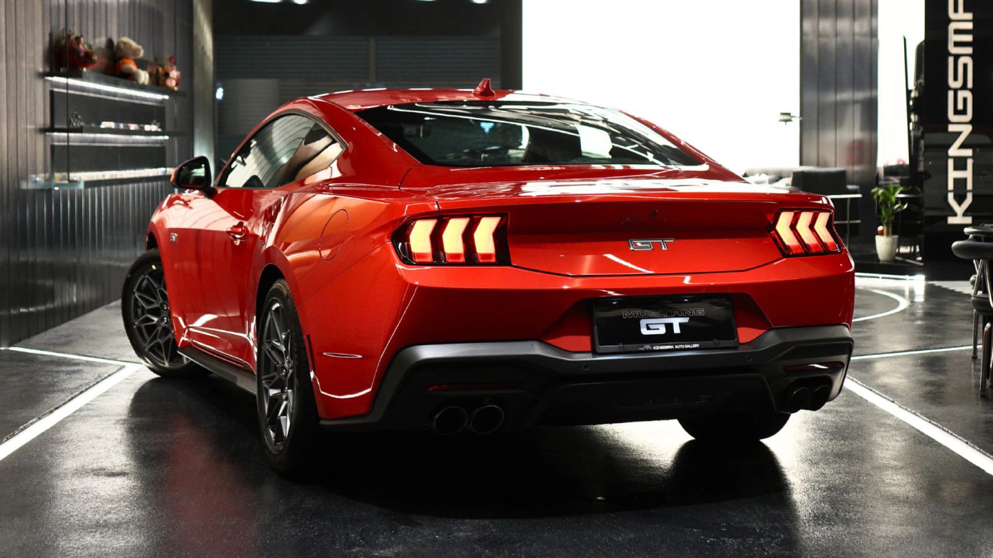 FORD MUSTANG 5.0 GT COUPE — photo 3 of 4