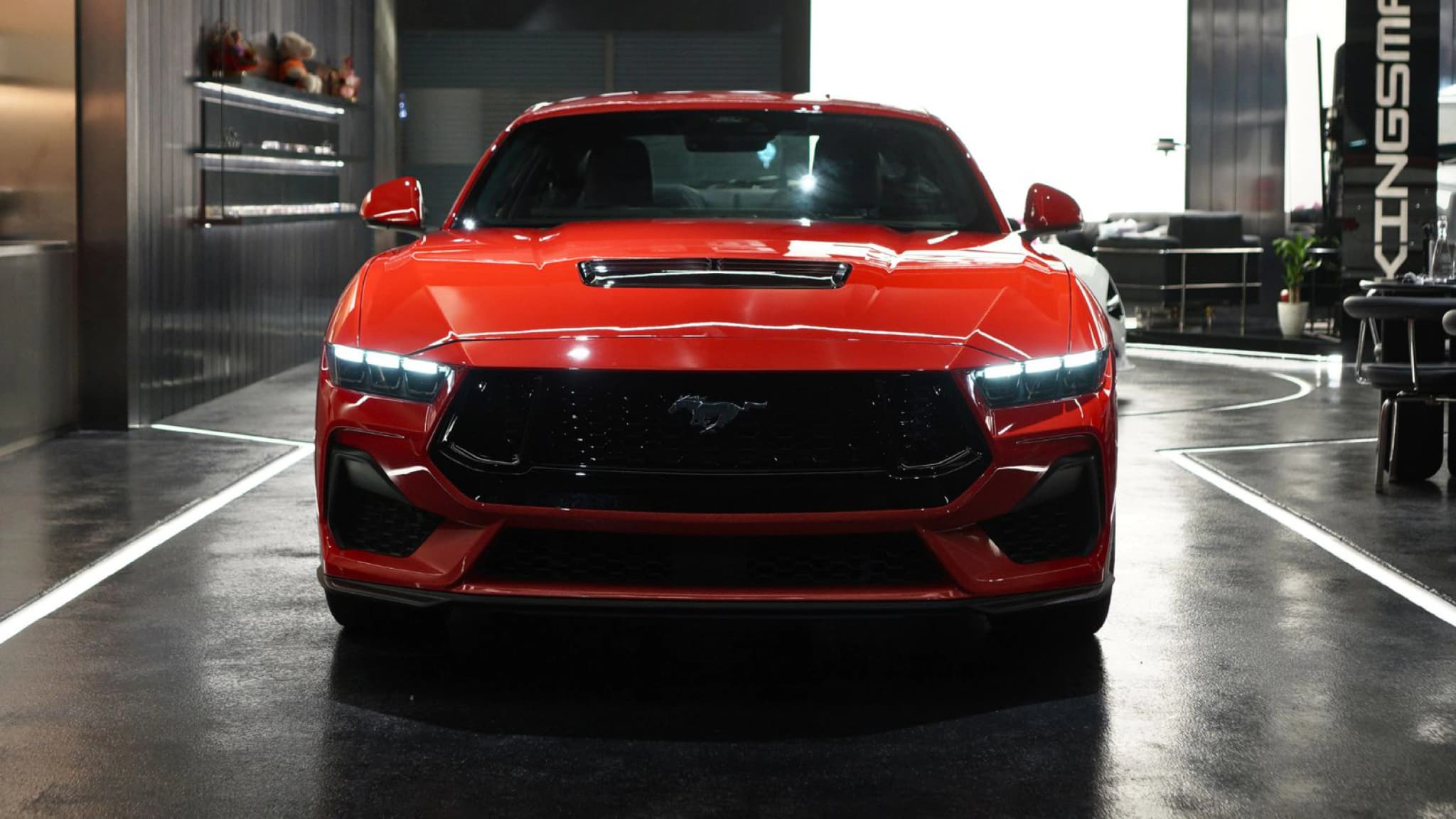 FORD MUSTANG 5.0 GT COUPE — photo 2 of 4
